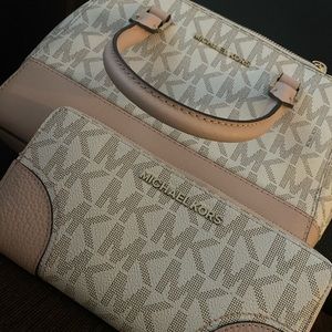 Pink Michael Kors Purse with Matching wallet